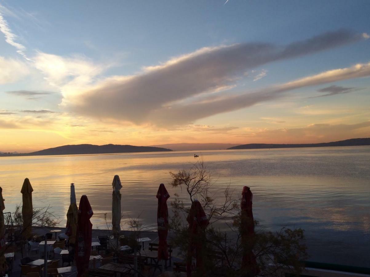 Sedam Bisera Kaštela Exteriör bild