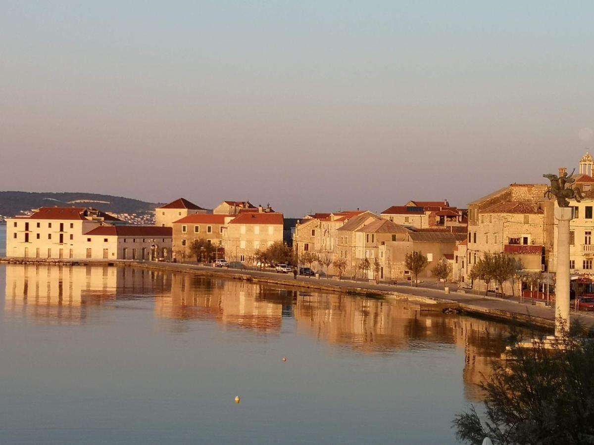 Sedam Bisera Kaštela Exteriör bild